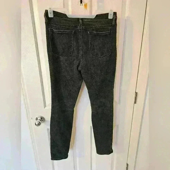 Athleta Sculptek Ultra Skinny Jean Carbon Wash SIZE 10T - Picture 3 of 3